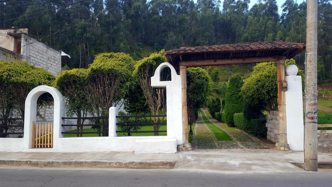 Atallaro Hospedaje Otavalo Bagian luar foto