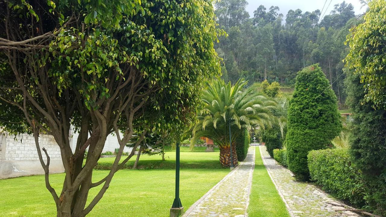 Atallaro Hospedaje Otavalo Bagian luar foto