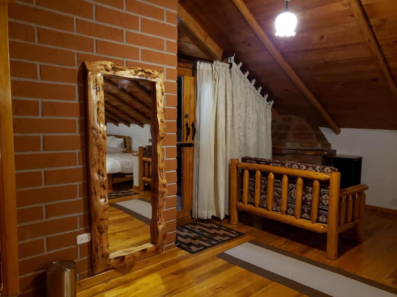 Atallaro Hospedaje Otavalo Ruang foto